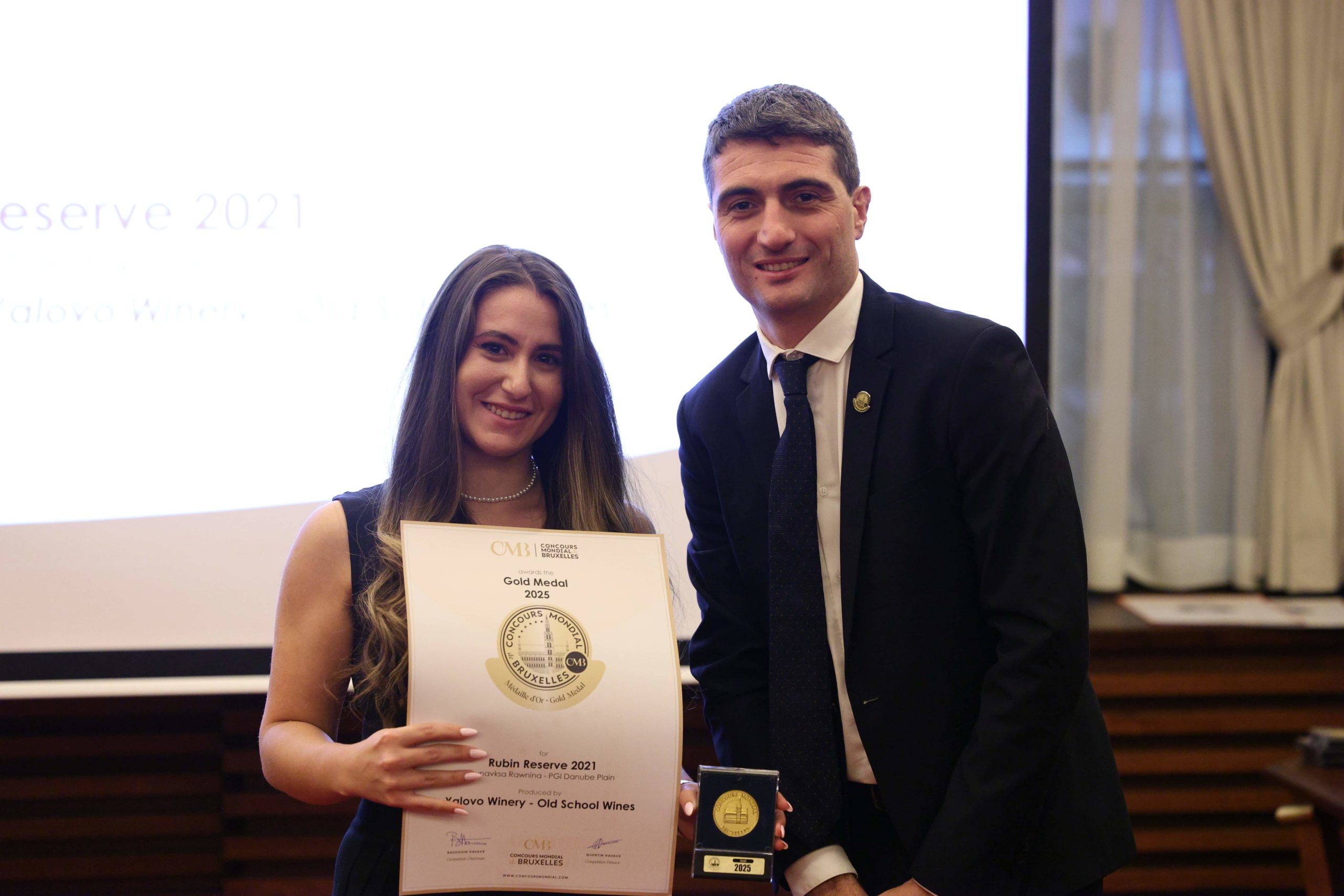 Bulgarian Producers Shine at CMB Awards Ceremony in Sofia